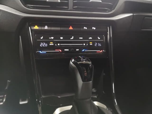 Volkswagen T-Roc 1.5 TSI DSG R-Line Style