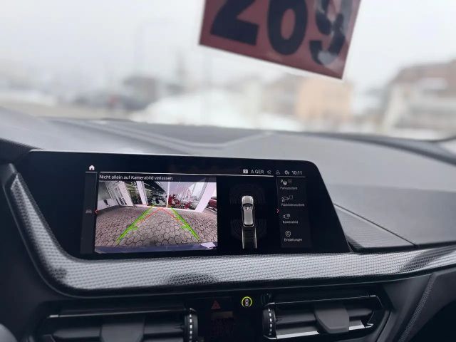 BMW 120 120i Sedan Sport Line