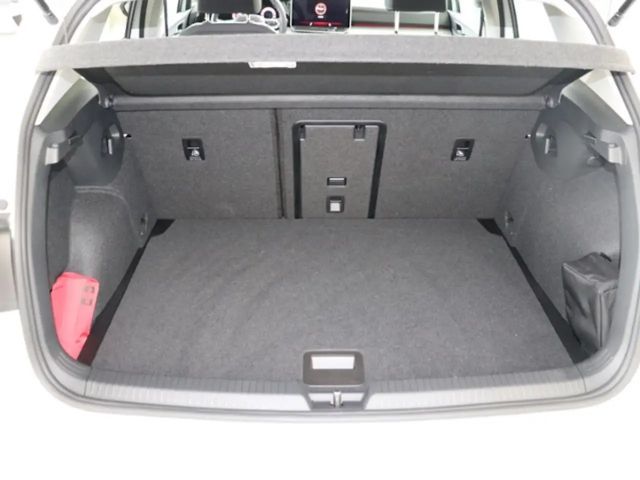 Volkswagen Golf 1.5 TSI Golf VIII