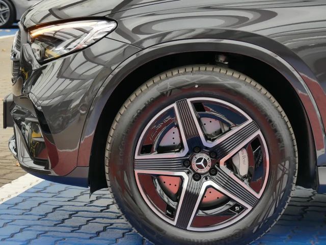 Mercedes-Benz GLC 200 4MATIC AMG Line