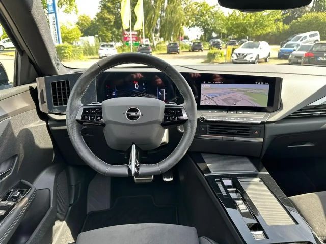 Opel Astra Ultimate business+