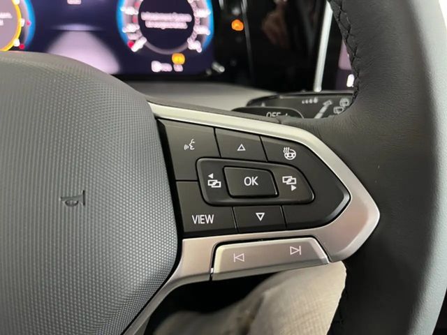 Volkswagen Golf 1.5 eTSI DSG Golf VIII Style