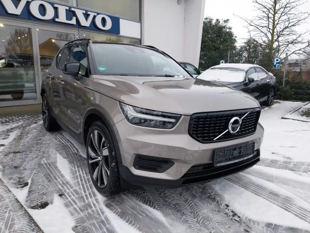 Volvo XC40 R-Design Recharge T4