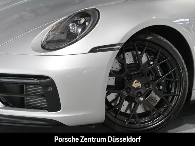 Porsche 911 992 Cabriolet Carrera GTS