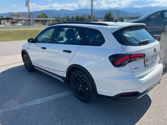 Fiat Tipo Hybrid 130 eDCT7 Garmin