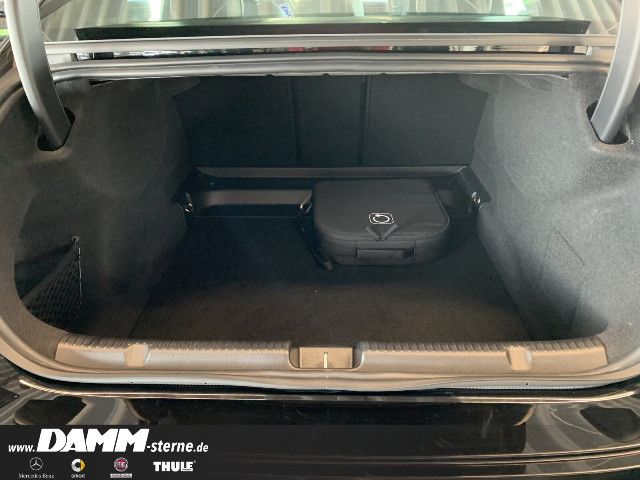 Mercedes-Benz EQE 300 Sedan