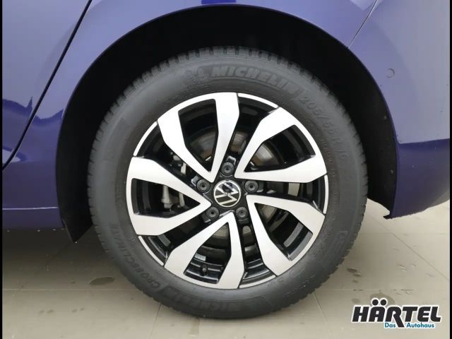 Volkswagen Golf 1.5 eTSI DSG