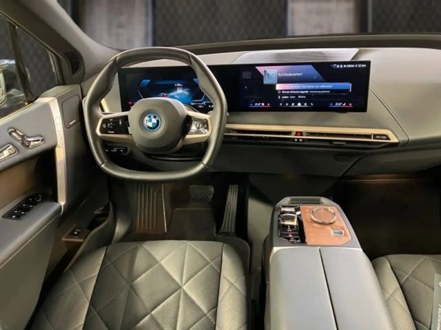 BMW iX xDrive50