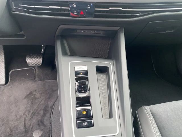 Volkswagen Golf Business DSG Variant