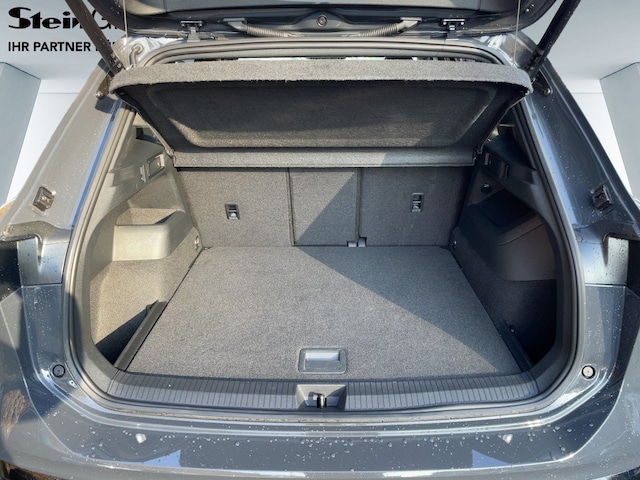 Volkswagen Tiguan BLACK+MATRIX+APP+DAB+AHK+HUD+PANO