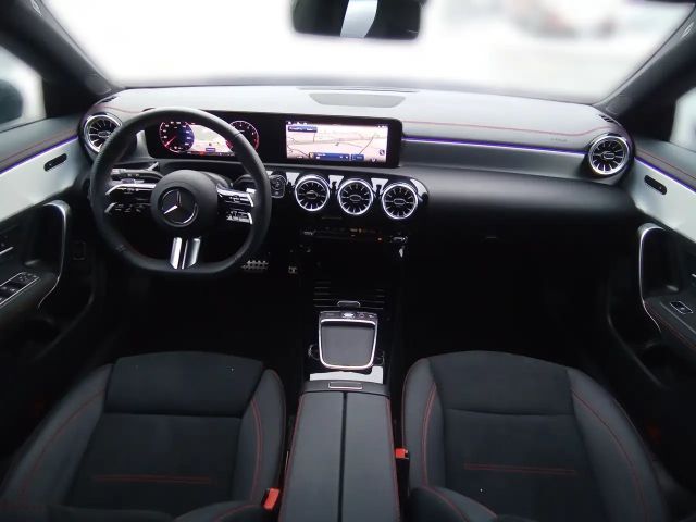 Mercedes-Benz CLA 180 AMG Line Shooting Brake