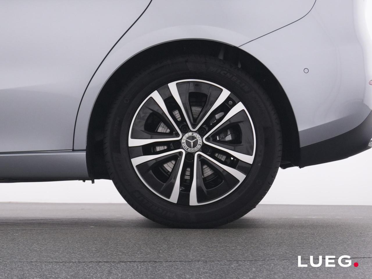 Mercedes-Benz B 180 Progressive Sedan