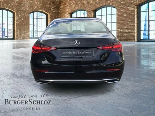 Mercedes-Benz C 180 Sedan