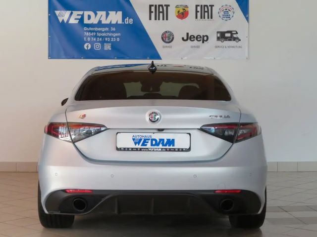 Alfa Romeo Giulia Q4