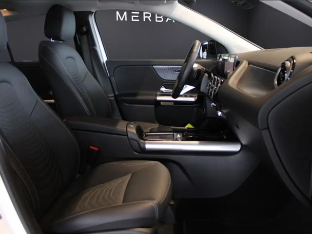 Mercedes-Benz GLA 200 Progressive