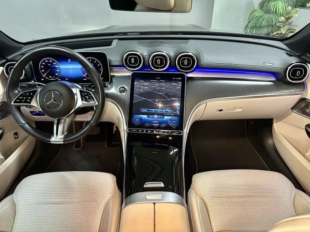 Mercedes-Benz C 200 Sedan