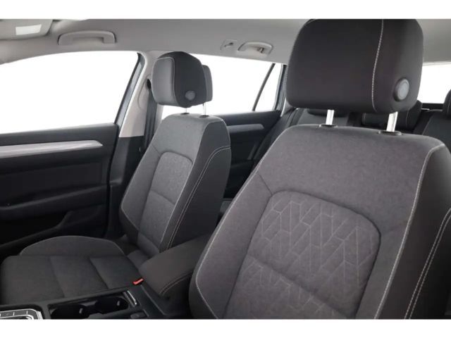 Volkswagen Passat 1.5 TSI Business DSG Variant