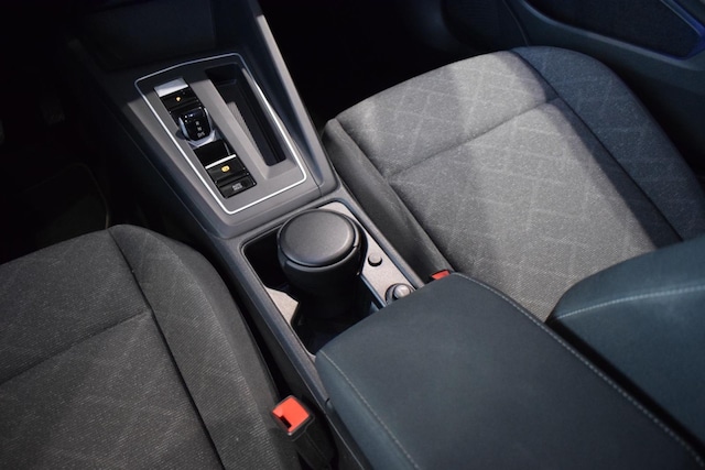 Volkswagen Golf 2.0 TDI DSG Life Variant