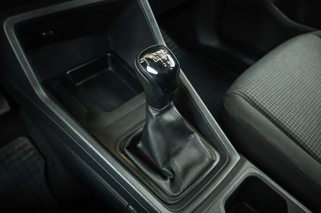 Volkswagen Caddy Caddy 5-Sitzer 1.5 l  TSI *MFK*GRA*PDC HINTEN*