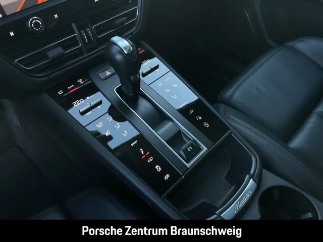 Porsche Macan Sportabgasanlage Luftfederung LED