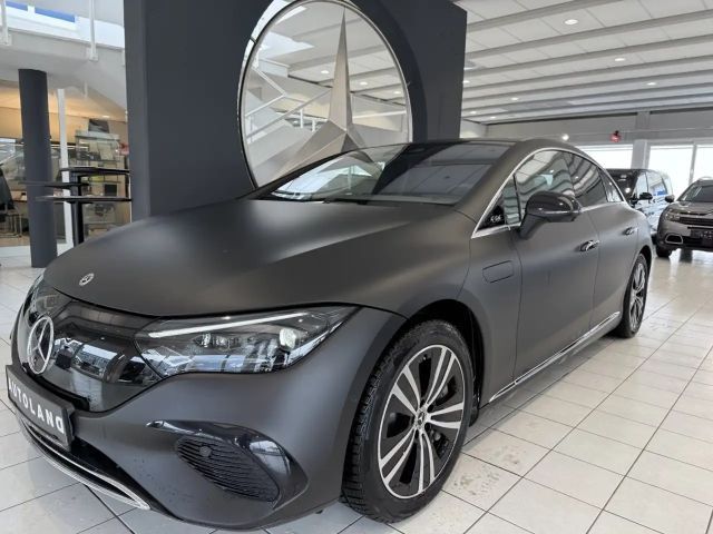 Mercedes-Benz EQE 350 Premium Sedan