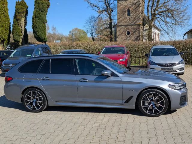 BMW 530 530e M-Sport Touring xDrive