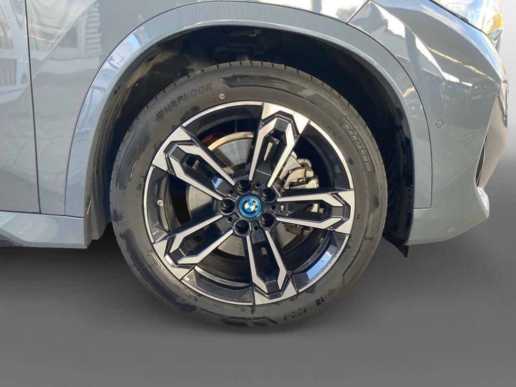 BMW iX1 xDrive30