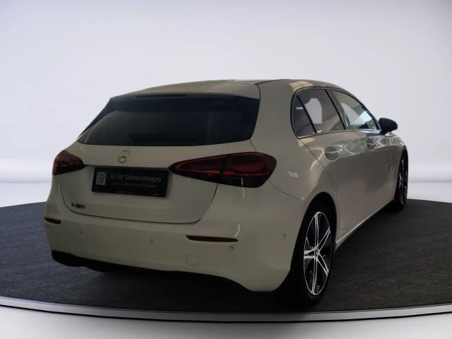 Mercedes-Benz A 180 Hatchback Progressive