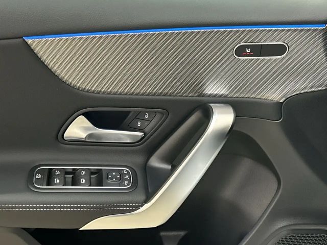 Mercedes-Benz A 180 A 180 d Hatchback