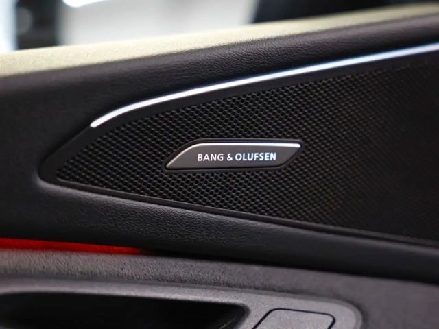 Audi SQ6 e-tron S-Line