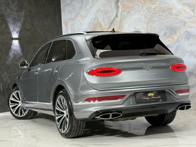 Bentley Bentayga V8