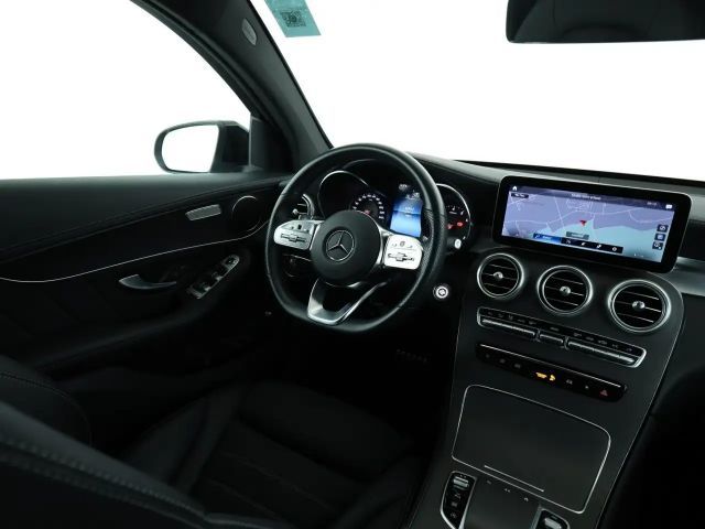 Mercedes-Benz GLC 300 4MATIC AMG Line Coupé