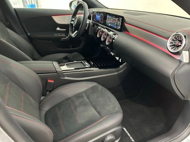 Mercedes-Benz CLA 180 AMG Line Shooting Brake