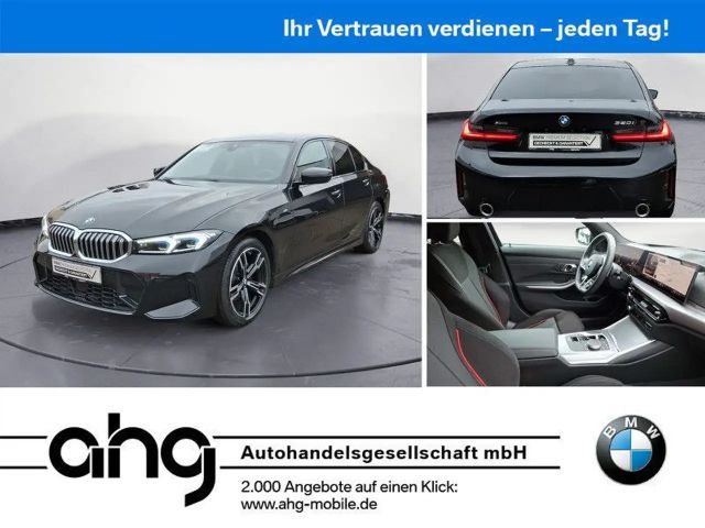 BMW 320 320i M-Sport Sedan xDrive