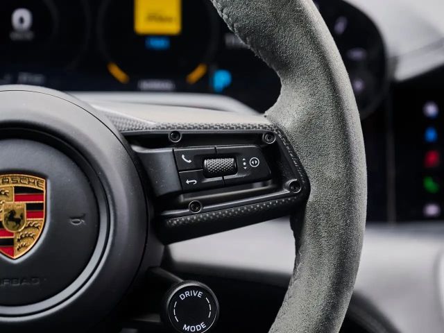 Porsche Taycan Turbo