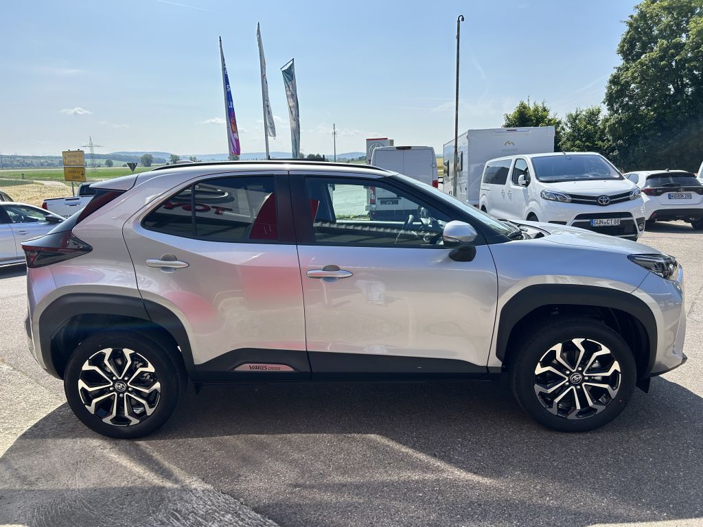 Toyota Yaris Cross 4x2 5-deurs Plus