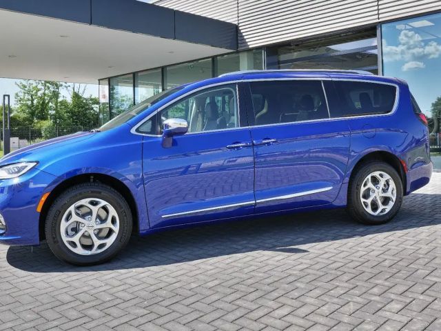 Chrysler Pacifica Limited