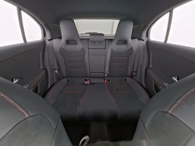 Mercedes-Benz A 35 AMG 4MATIC AMG Line