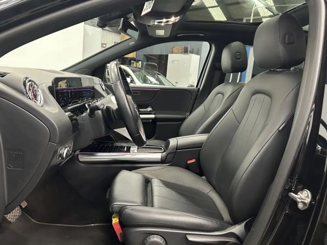 Mercedes-Benz B 180 Luxury Line