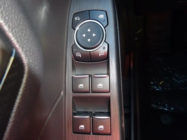 Ford Kuga Plug in Hybrid ST Line X