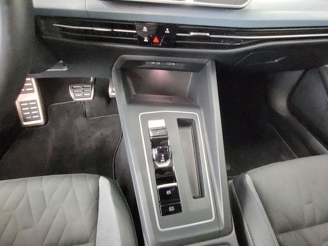 Volkswagen Golf 1.5 eTSI DSG Golf VIII