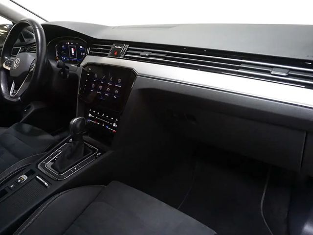 Volkswagen Passat 2.0 TDI DSG R-Line