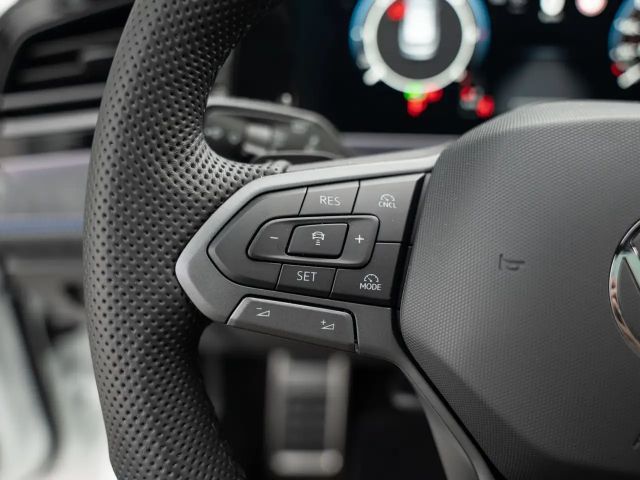 Volkswagen Passat 4Motion DSG R-Line