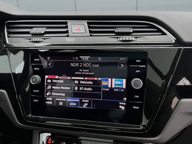 Volkswagen Touran 1.5 TSI Highline R-Line