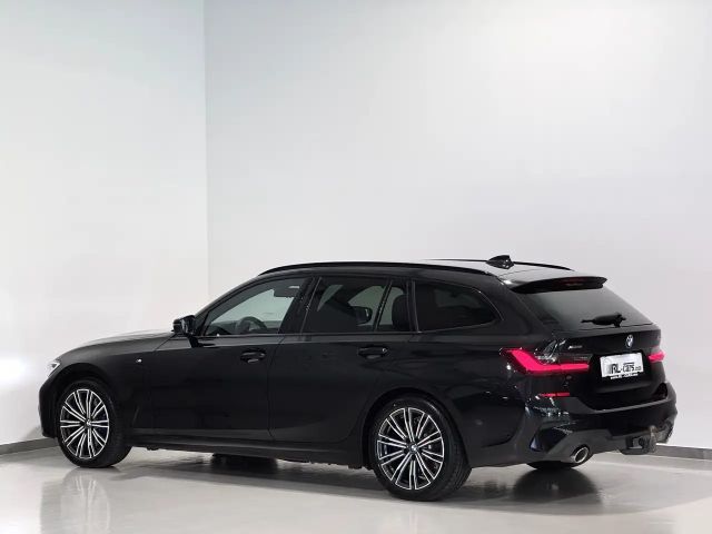 BMW 330 330e M-Sport xDrive