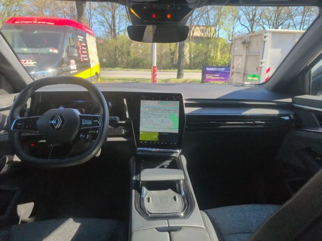 Renault Espace E-Tech Hybrid Techno