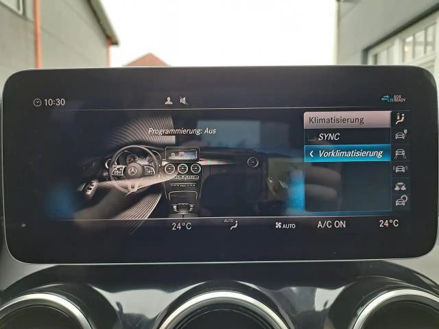 Mercedes-Benz C 300 C 300 e Sedan