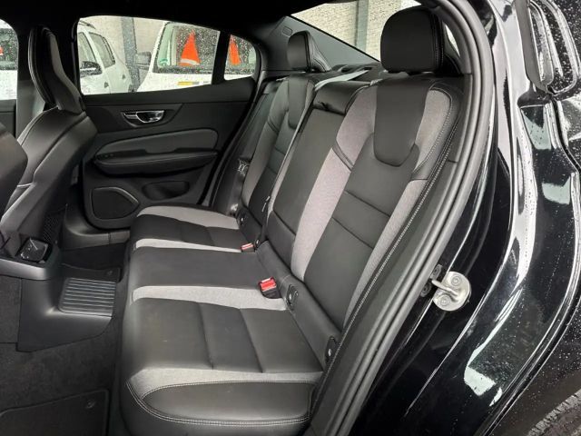 Volvo S60 AWD Dark Plus Twin Engine