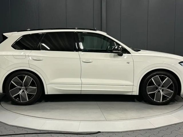 Volkswagen Touareg R-Line Style