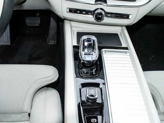 Volvo XC60 AWD Dark T8 Ultra